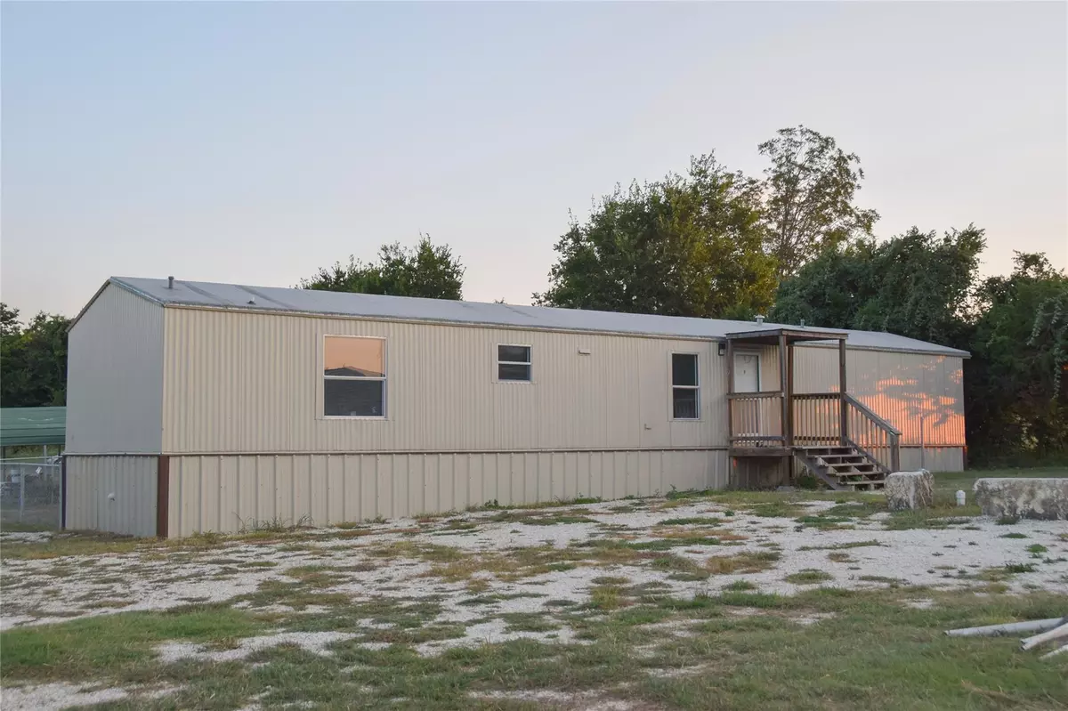 Liberty Hill, TX 78642,900 Phillip LN