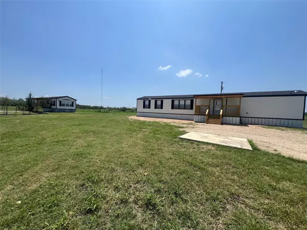 325 Lytton LN, Dale, TX 78616