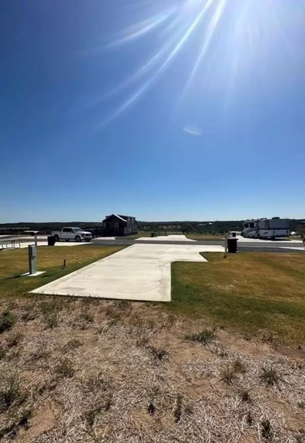 Fredericksburg, TX 78624,5386 Ranch Road 1376 #209