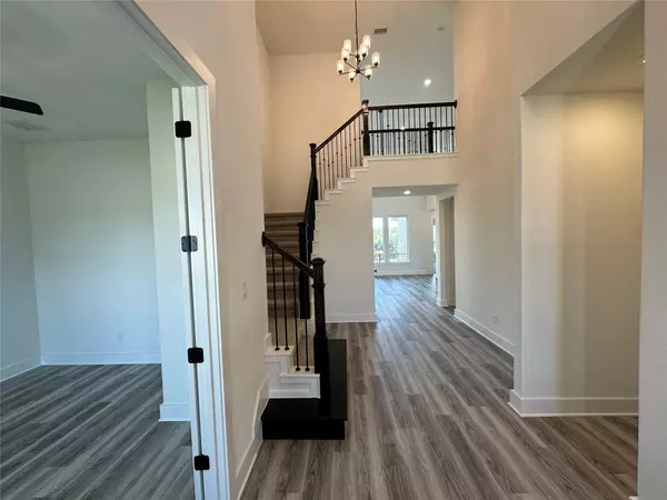 Liberty Hill, TX 78642,301 McMillian DR
