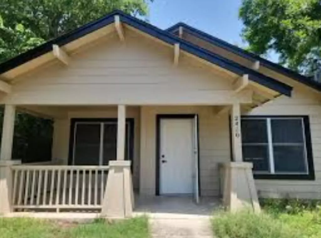 Austin, TX 78702,2410 Santa Rita ST