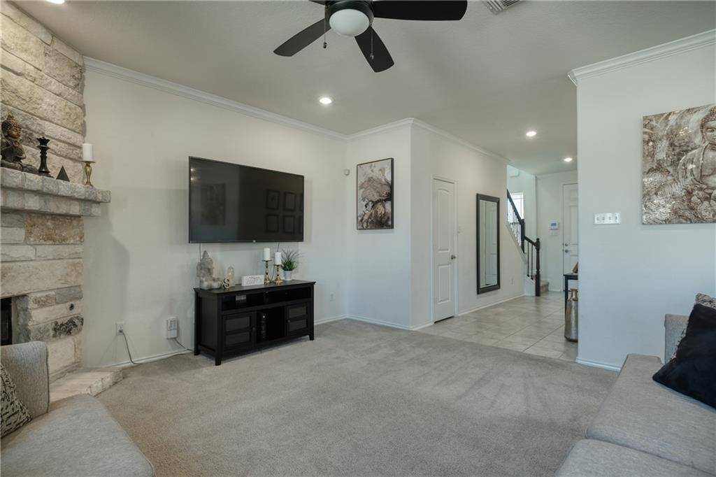 Hutto, TX 78634,521 Bradford LN