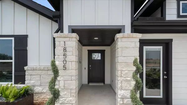 Manor, TX 78653,18103 Purple Top LN