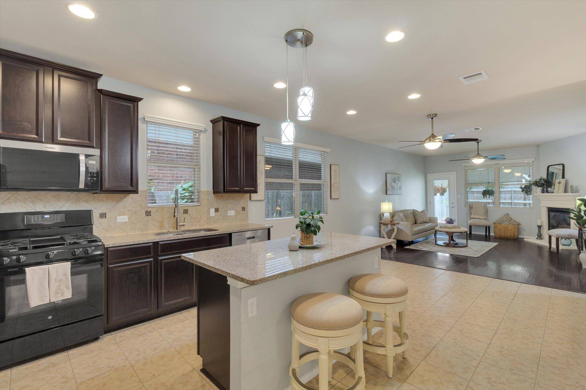 Buda, TX 78610,298 Nivens DR
