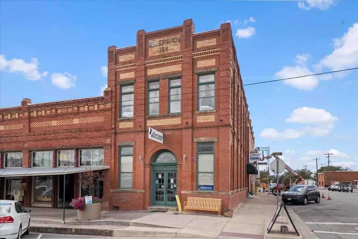 Elgin, TX 78621,34 N Main ST