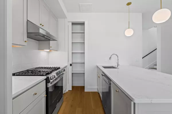 Austin, TX 78745,4525 S 3rd ST