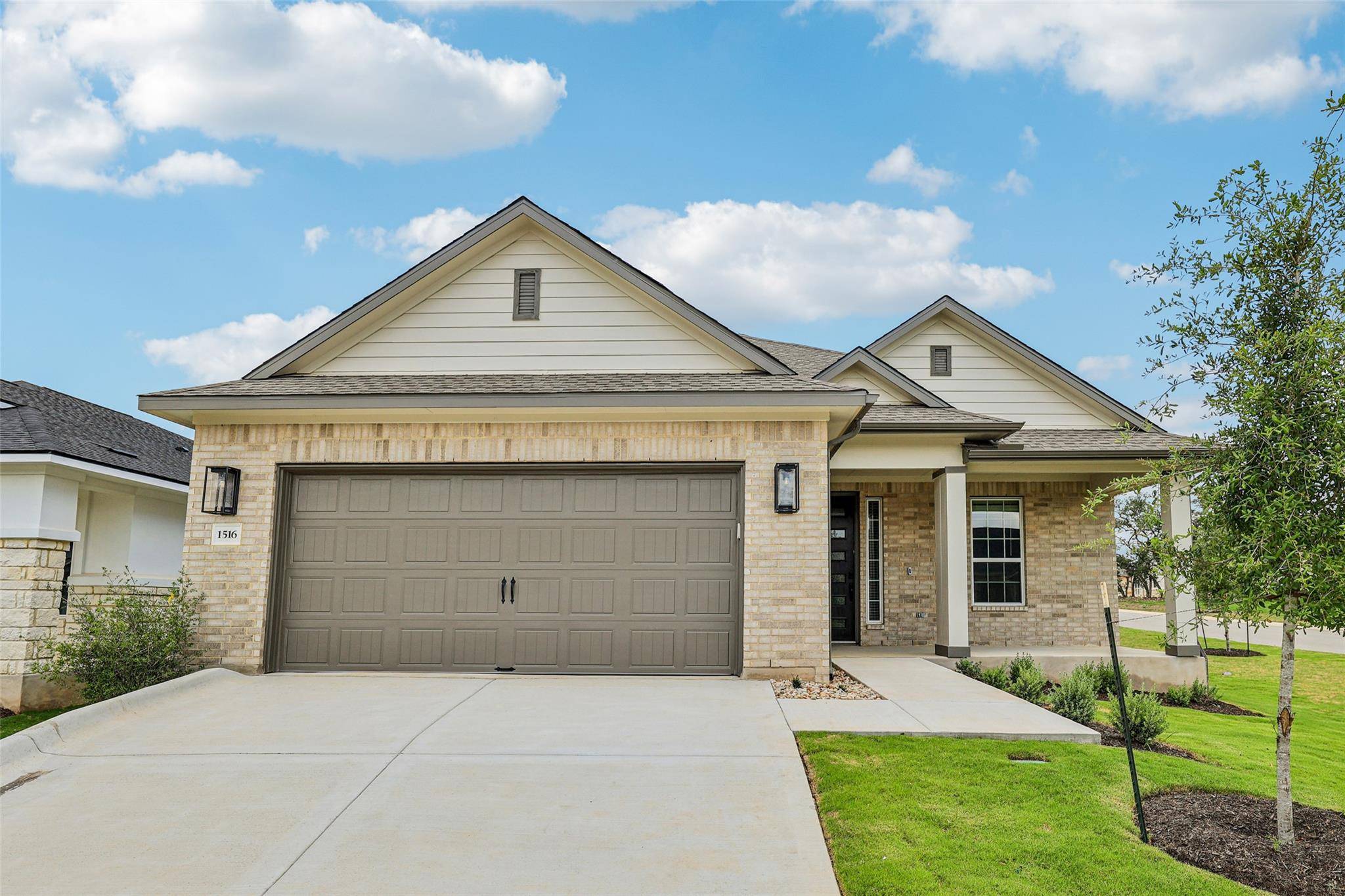 1516 Dancing Oak LN, San Marcos, TX 78666