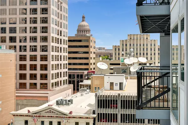 800 Brazos ST #1009, Austin, TX 78701