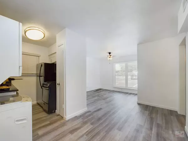 Austin, TX 78722,2401 Manor RD #137