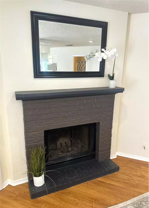 Georgetown, TX 78628,503 Algerita DR #B