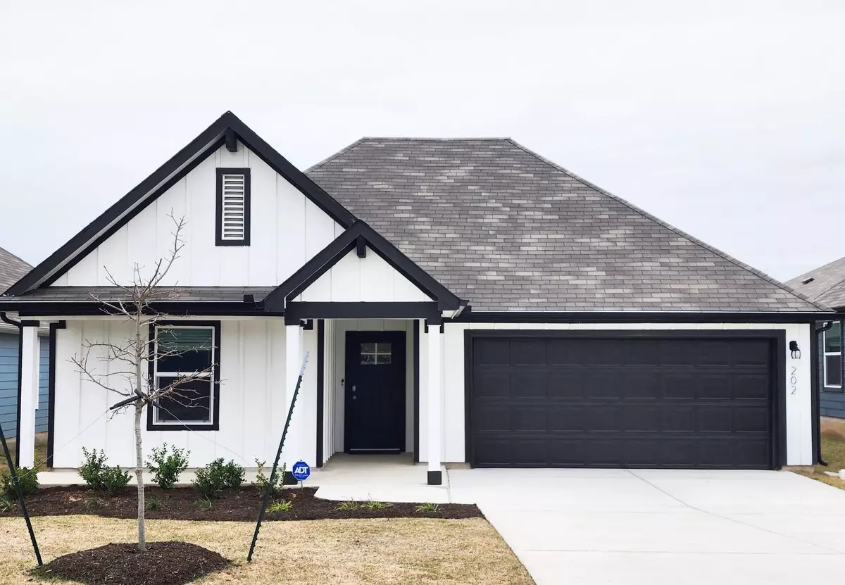 Hutto, TX 78634,202 Sweetwater Creek LN
