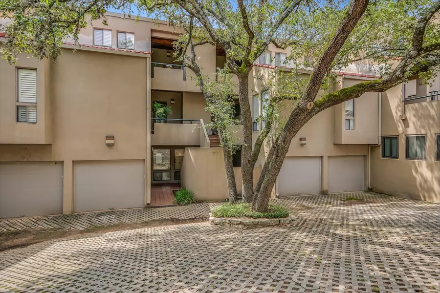 1707 Spyglass DR #41, Austin, TX 78746