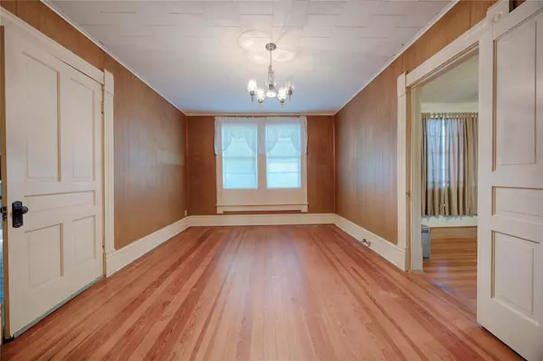 Schulenburg, TX 78956,705 Baumgarten ST