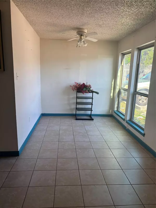 7926 Mullen DR #1, Austin, TX 78757