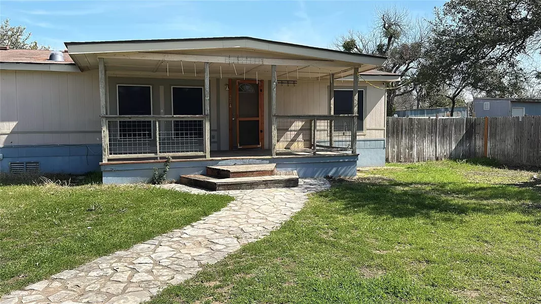 204 S Cougar Ave, Cedar Park, TX 78613
