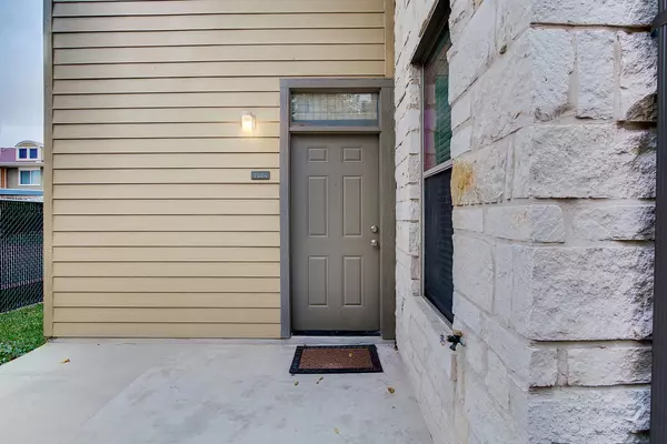 Austin, TX 78741,1201 Grove BLVD #1404 A