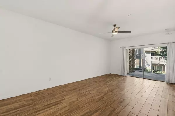 Austin, TX 78741,2450 Wickersham LN #1006