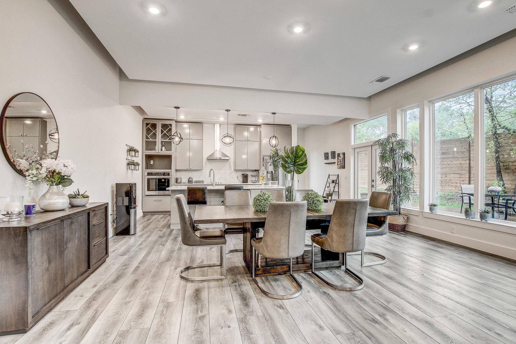 Austin, TX 78748,11300 Lake DR