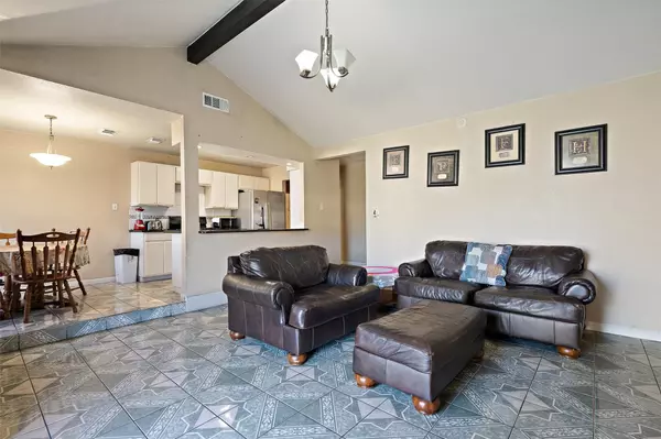 1712 Pine Knoll DR, Austin, TX 78758