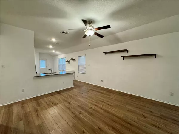 Hutto, TX 78634,322 Milliner LOOP