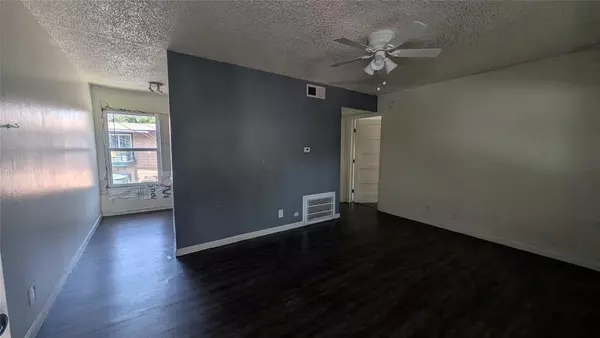 Austin, TX 78723,1206 E 52nd ST #205
