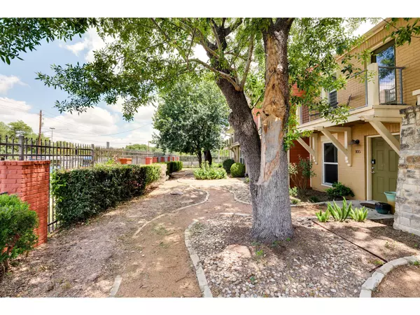 Austin, TX 78741,1101 Grove BLVD #102