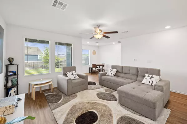 Del Valle, TX 78617,7449 Sparkling Light DR #A