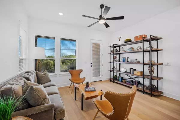 Lakeway, TX 78738,604 Grapeleaf DR