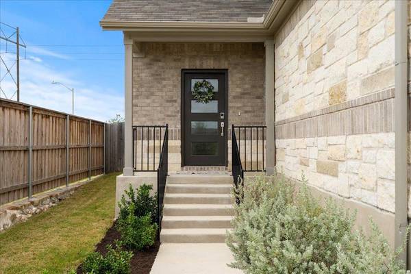 Buda, TX 78610,117 Papaya DR