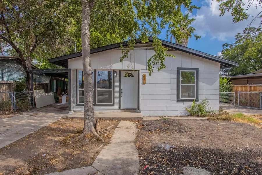 415 W Hutchins PL, San Antonio, TX 78221