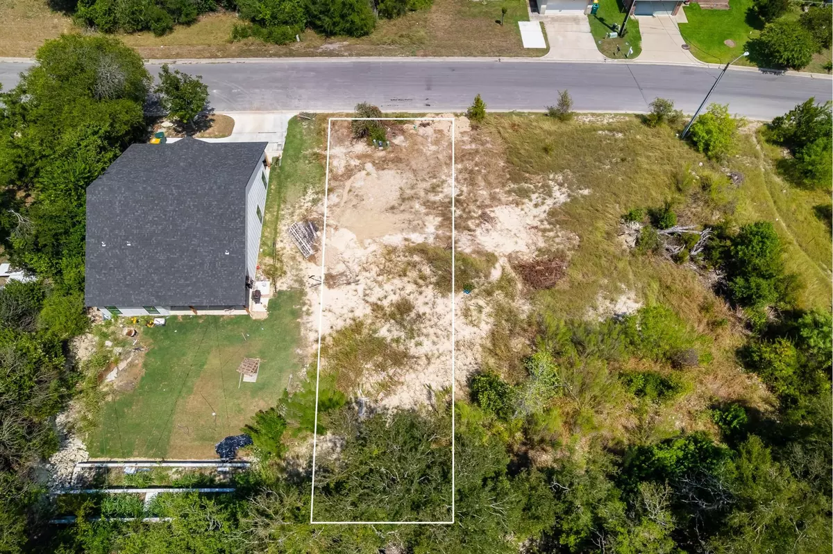 Belton, TX 76513,408 E Avenue Ave #H