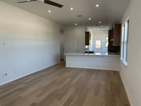 Kyle, TX 78640,717 Treadwell LN