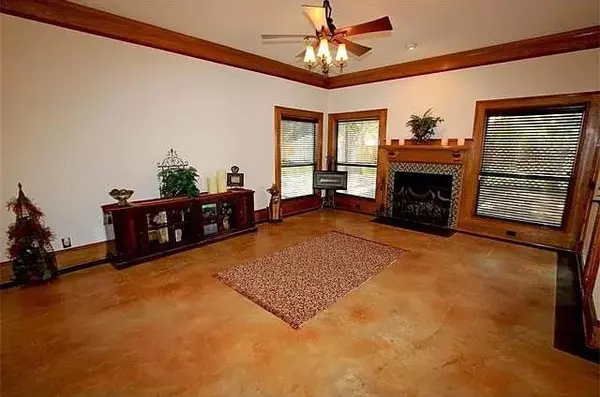 Pflugerville, TX 78660,303 Willow Wood DR