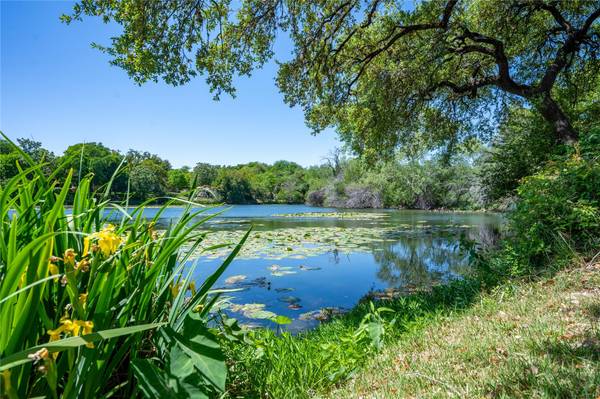 15 Chandon LN, Lakeway, TX 78734