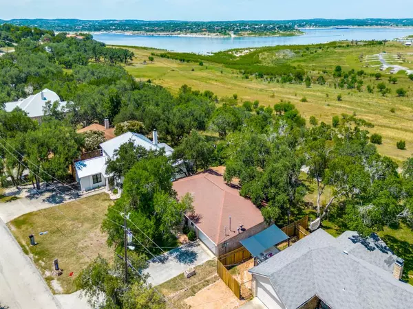 620 Lake Island DR, Canyon Lake, TX 78133