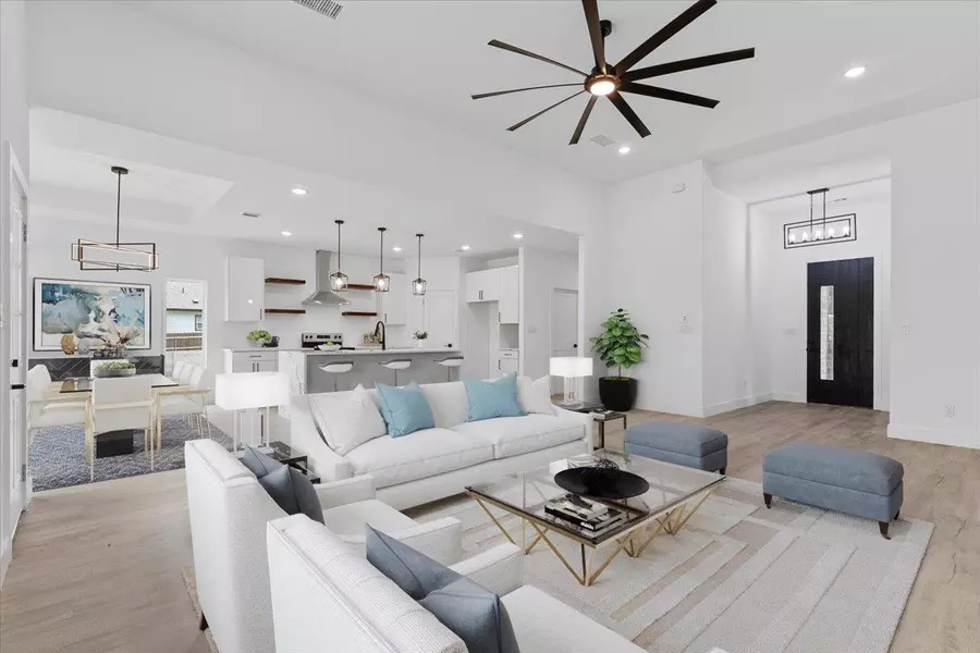 108 Bill ST, Elgin, TX 78621