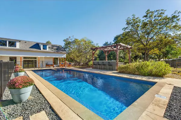 1909 Stanley Ave, Austin, TX 78745