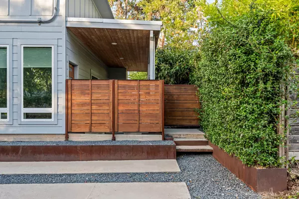 Austin, TX 78702,2211 Canterbury ST #B