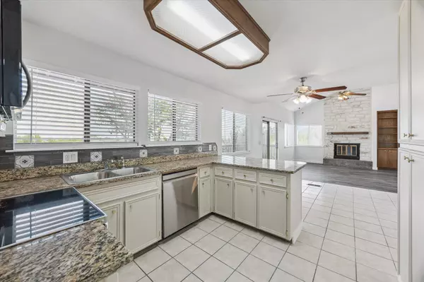 Lago Vista, TX 78645,3205 Mac Arthur Ave #B