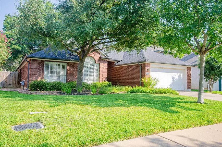 2226 Mockingbird DR, Round Rock, TX 78681