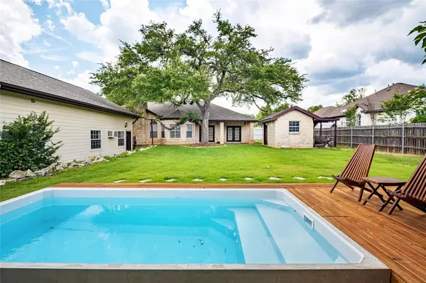 Dripping Springs, TX 78620,220 Meadow Oaks DR