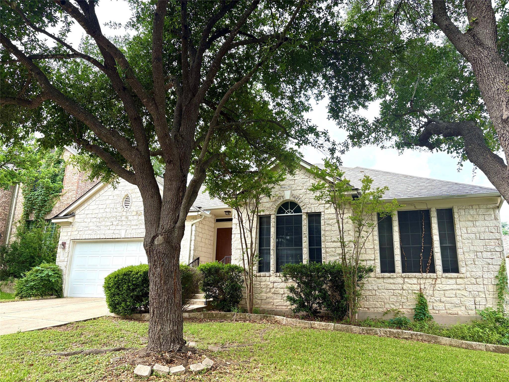 Austin, TX 78717,207 Kettleman LN N