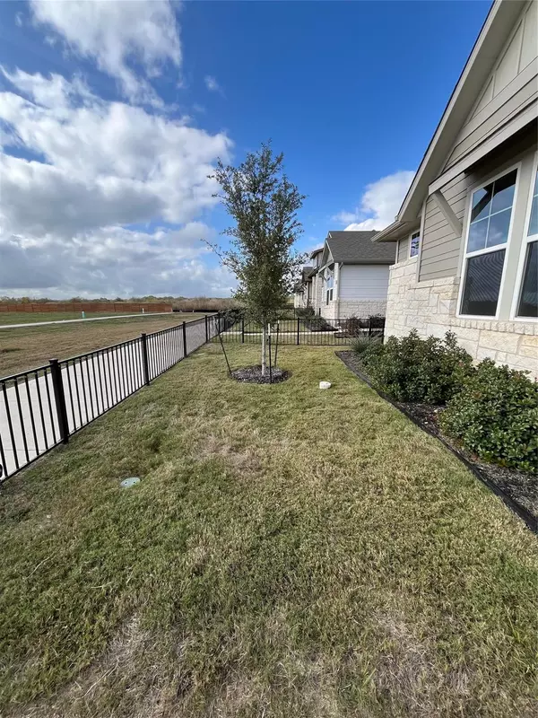 Kyle, TX 78640,201 PINNACLE LN