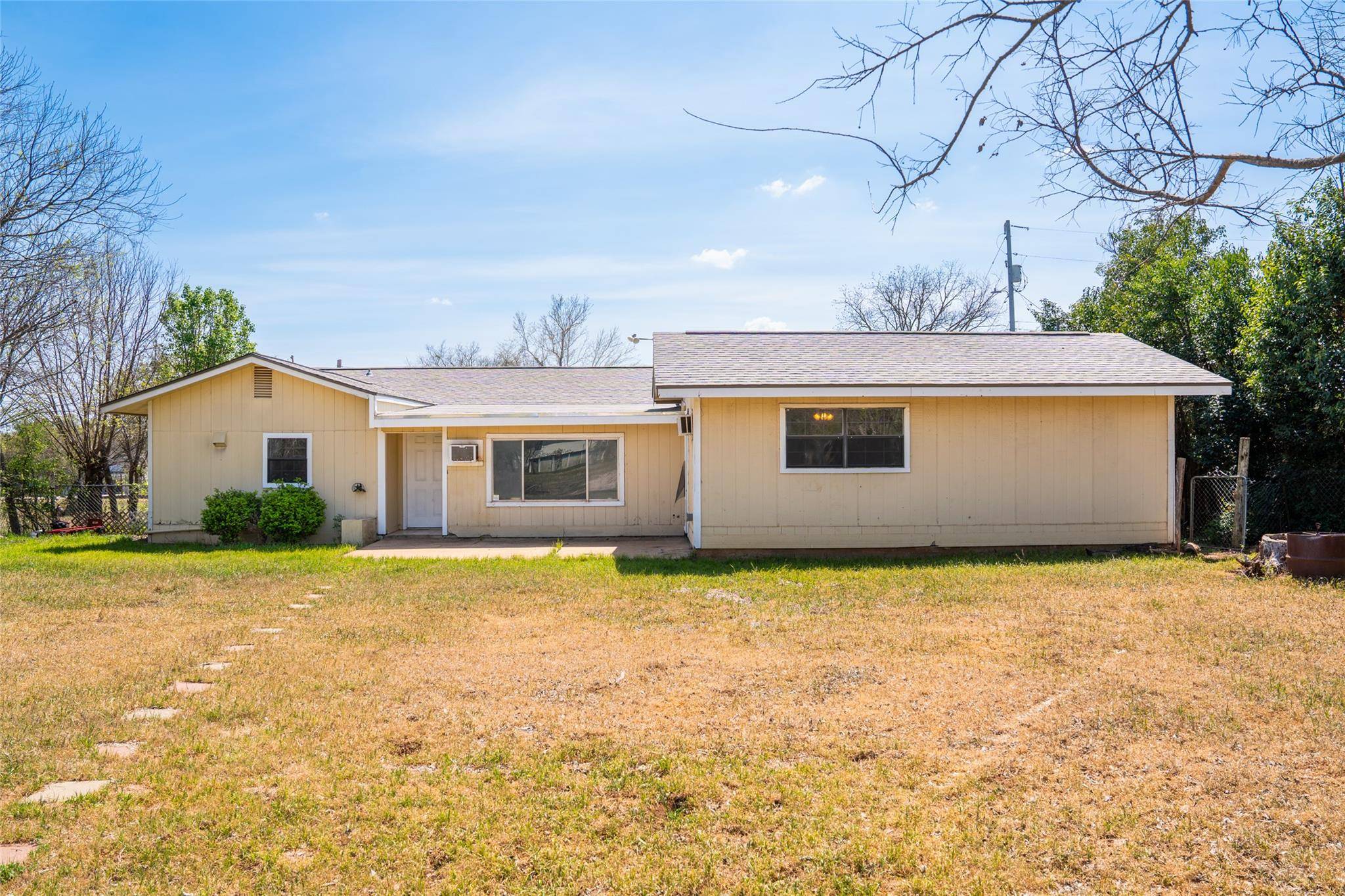 Johnson City, TX 78636,600 W Cypress ST