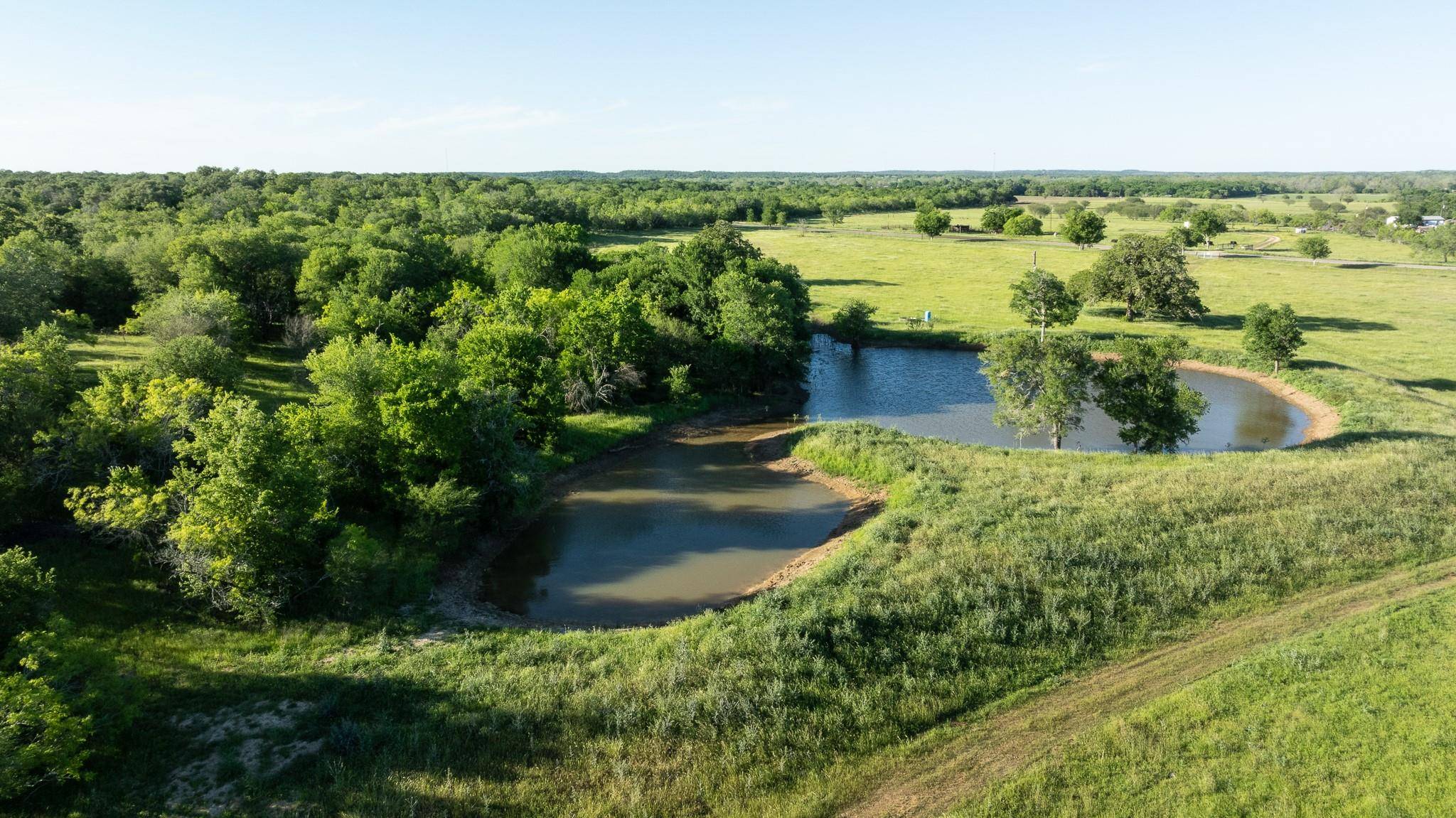 10867 Fm 466, Gonzales, TX 78629