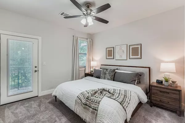 Point Venture, TX 78645,18803 Hogan CIR #14