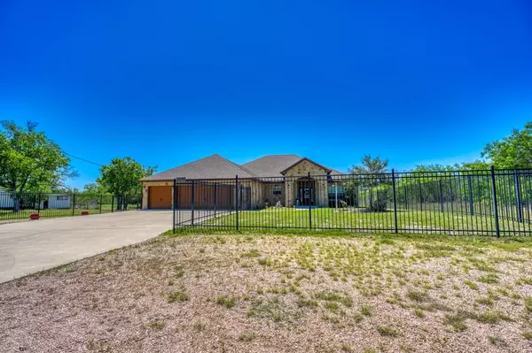 Sunrise Beach, TX 78643,312 W Lakeshore DR