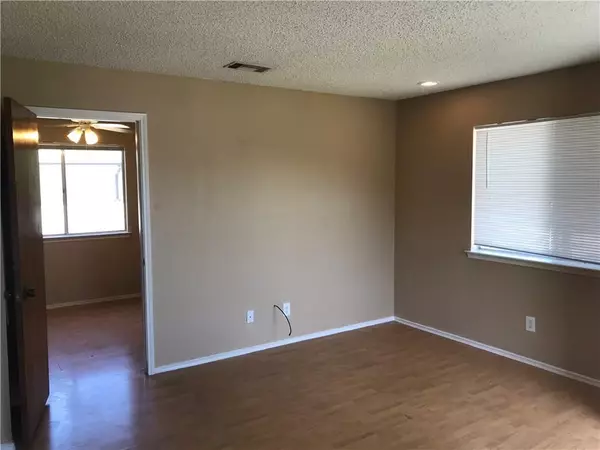 San Marcos, TX 78666,1638 Post RD #B