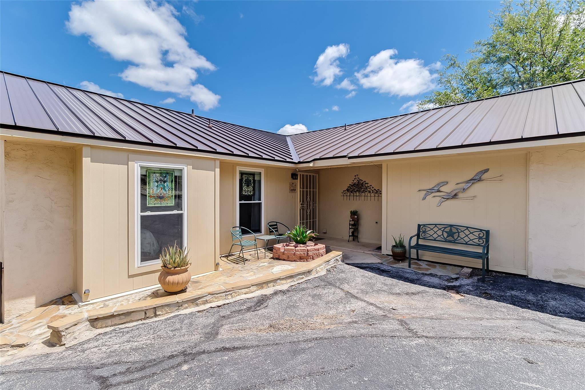 200 Full Moon #4, Horseshoe Bay, TX 78657
