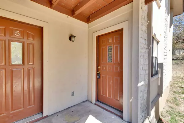 San Marcos, TX 78666,908 N Lbj DR #6